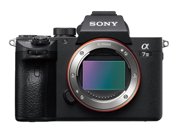 Sony a7 III ILCE-7M3 - Digitalkamera - spegellöst - 24.2 MP - Fullständig ram - 4 K / 30 fps - endast stomme - Wi-Fi, NFC, Bluetooth - svart