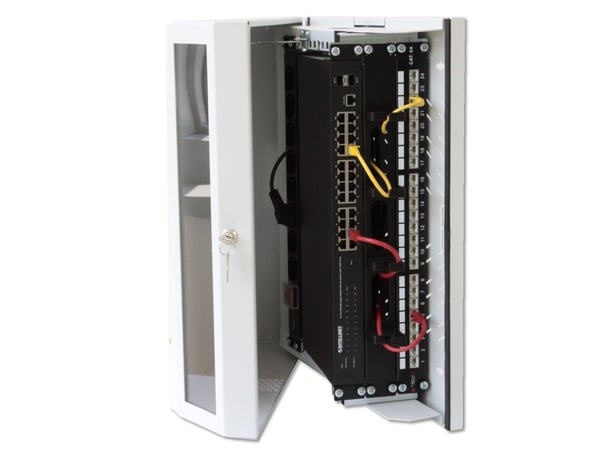 Techly I-CASE FL-09-BGT, Veggmonterbar hylle, 9U, 30 kg, Nøkkellås, Forbedret kabelføring, 12,1 kg