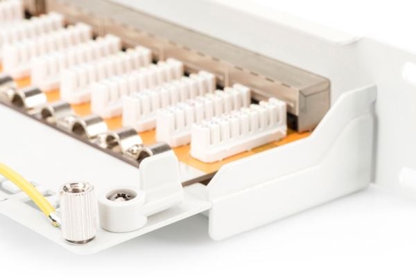 DIGITUS Professional DN-91624S-EC - Patch-panel - CAT 6 - RJ-45 X 24 - svart, RAL 9005 - 1U - 19"