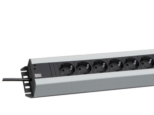 Bachmann 300.006, Perus, 2U, 8 AC-pistorasia(a), 2 m, 74 mm, 482,6 mm