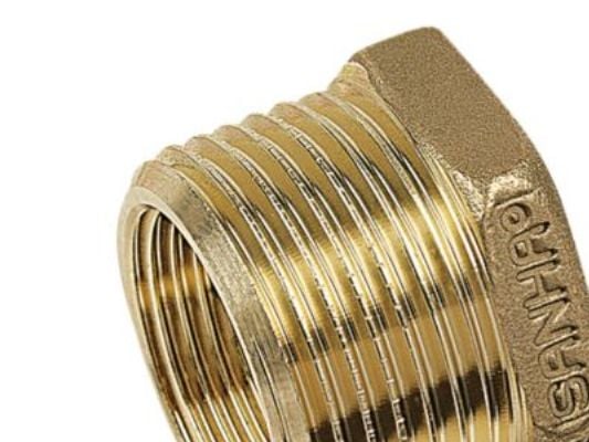 Viega nippelmuffe 3/4" x 1/2" rødgods