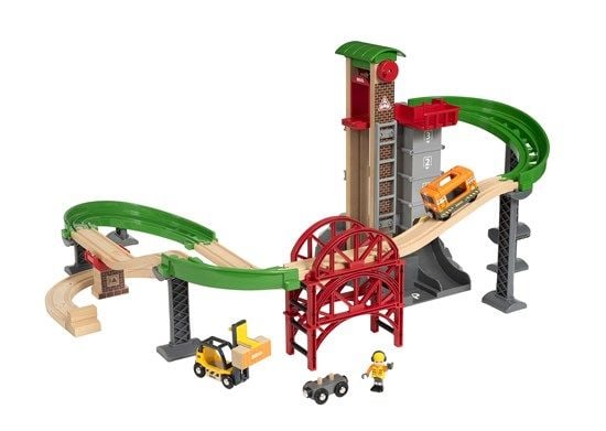 BRIO 33887 Togbane, Løft & læs med lagerbygning