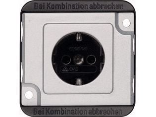 Merten MEG2300-7060. pistorasiatyyppi: CEE 7/3, tuetut pistoketyypit: CEE 7/4, tuotteen väri: hopea, tulojännite: 250 V, virranvoimakkuus (maksimi)...