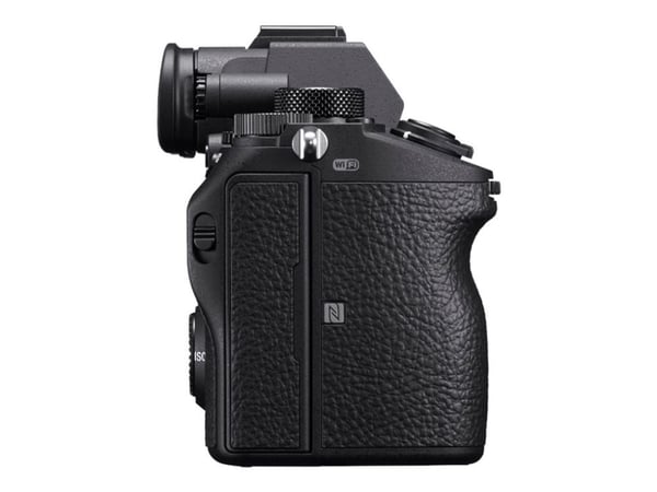 Sony a7 III ILCE-7M3K - Digitalkamera - spegellöst - 24.2 MP - Fullständig ram - 4 K / 30 fps FE 28-70mm OSS-objektiv - Wi-Fi, NFC, Bluetooth - svart