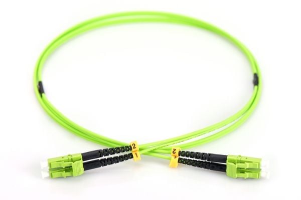 DIGITUS Professional - Koblingskabel - LC multimodus (hann) til LC multimodus (hann) - 10 m - fiberoptisk - dupleks - 50 / 125 mikroner - OM5 - hal...