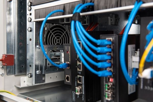 DIGITUS Professional - Rackskinneadapter - DIN-skinnemonterbar - 4U - 19"