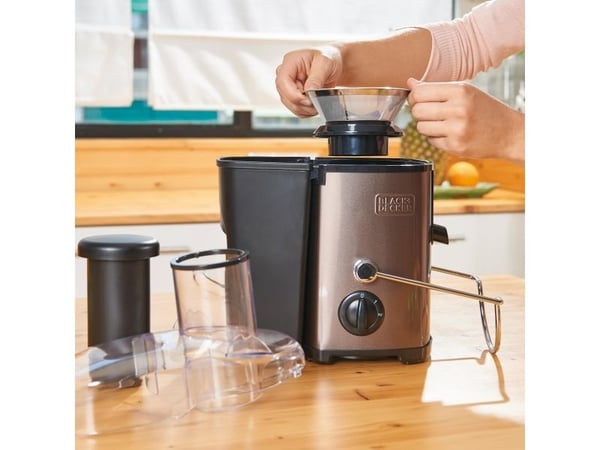 BLACK+DECKER BXJE600E - Juicemaskin - 600 W