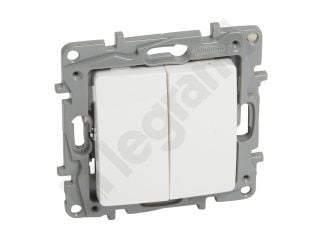 Legrand strömbrytare Niole 10AX IP20 vit (764505)