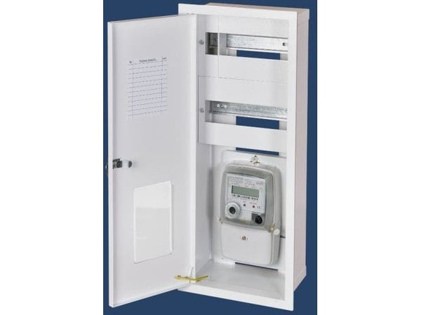 Karwasz RW-1P-16 uppoasennettava jakelukotelo lukolla, tilaa 1 1F-mittarille ja 2x8 s-tyypin suojuksille (RW-1P-16 "Z")