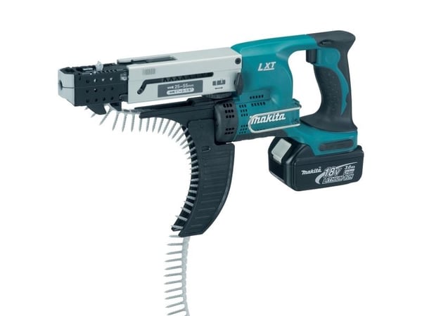 MAKITA SKRUTREKKER MED MAGASIN 18V 2 x 3,0Ah LI-ION BFR550RFE