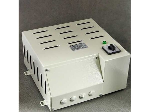 BREVE 3-fase hastighetsregulator A3RW 7.0S/IP21 400V 7A (17886-9988)