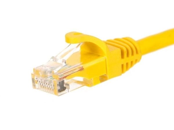 Netrack - Koblingskabel - RJ-45 (hann) til RJ-45 (hann) - UTP - CAT 6 - formstøpt, uten hindringer - gul