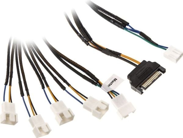 Akasa FLEXA FP5S - Viftestrømadapter - 4-pins PWM (hann) til SATA-strøm, 4-pins PWM (hunn) - 45 cm - svart