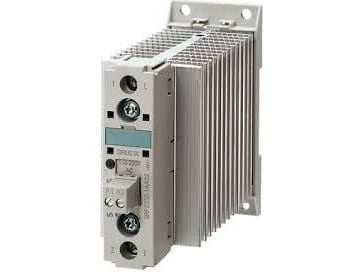 Siemens 3RF2330-1AA22 Puolijohdekontaktori Kytkentä nollajännitteellä 1 x rajakosketin 30 A 1 kpl 1 kpl
