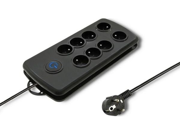 Qoltec Quick Switch - Overspenningsavleder - AC 230 V - 3500 watt - utgangskontakter: 8 - 2.5 m kabel - svart