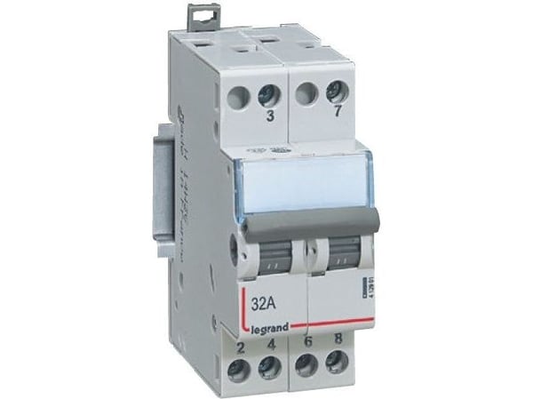 CX3 Vaihtokytkin 2P 32A 400V 1-0-2, 2-moduuli
