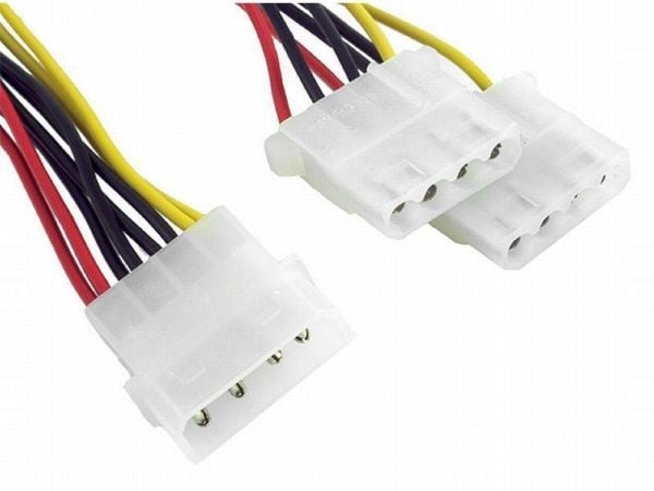 Gembird CC-PSU-1 - Strømsplitter - 4-pin intern strøm (hunn) til 4-pin intern strøm (hann) - 13.3 cm