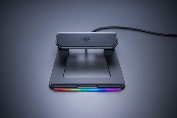 Razer - Ställ för bärbar dator - med 3-ports USB-hubb - 15" - för Blade 15, 15 Advanced, 15 Base, Stealth, Stealth 13, Stealth 13.3