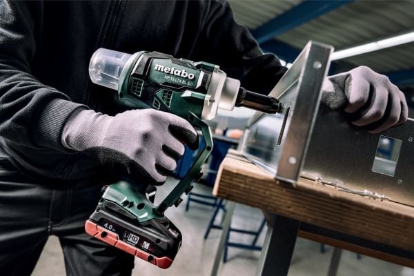 Metabo NP 18 LTX BL 5.0 - Blind rivet gun - sladdlös - 2 batterier - 18 V