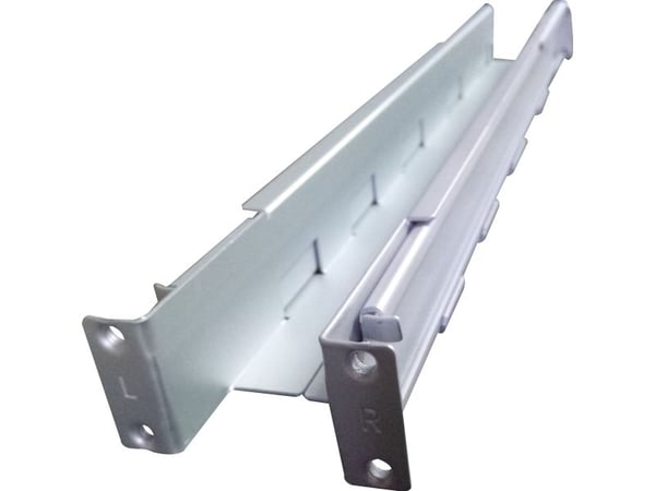APC Easy UPS RAIL KIT, 700MM - Tannstangsett - for P/N: SRV2KRI, SRV6KRILRK