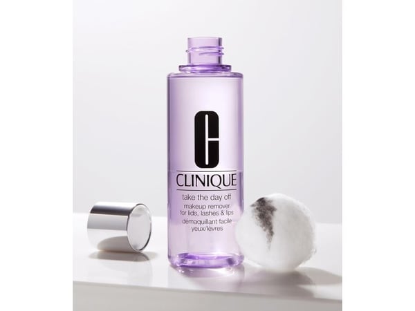 Clinique Take The Day Off, Kvinder