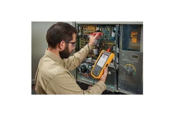 Fluke 124B/EU, Bærbar, 40 MHz, 5 mV, 8,75 ns, TFT, 14,5 cm (5.7")