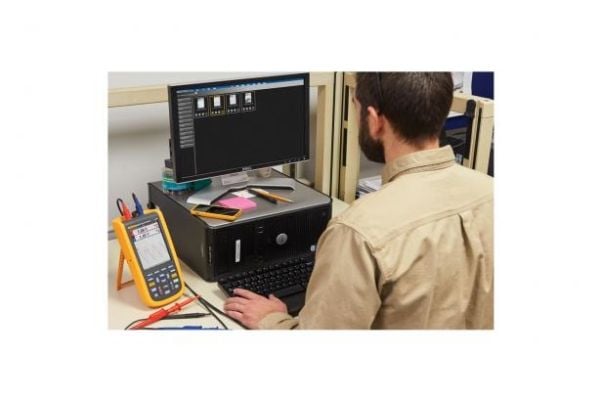 Fluke 124B/EU, Bærbar, 40 MHz, 5 mV, 8,75 ns, TFT, 14,5 cm (5.7")