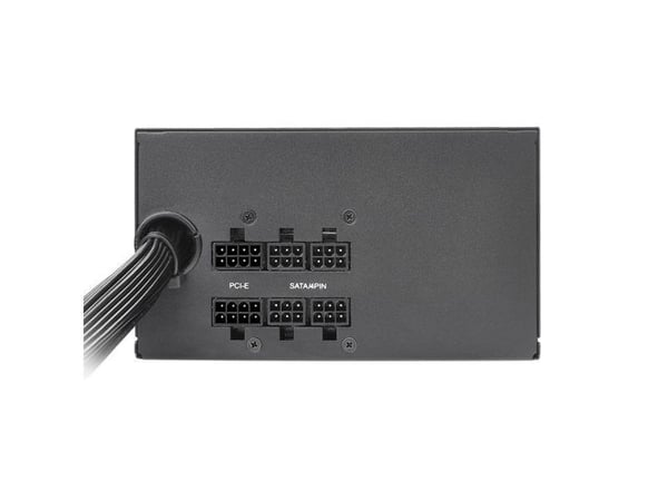 Thermaltake Smart BM1 700W nätaggregat PS-SPD-0700MNSABE-1 (700 W, aktiv, 140 mm)
