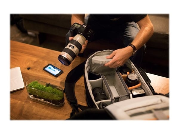 Lowepro Flipside 500 AW II - Ryggsekk for kamera / linser / notebook / tripod / nettbrett - svart - 15"