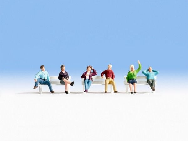 NOCH Sitting People, N (1:160), Flerfarget