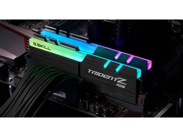 G.Skill TridentZ RGB Series - DDR4 - sett - 32 GB: 2 x 16 GB - DIMM 288-pin - 3600 MHz / PC4-28800 - CL18 - 1.35 V - ikke-bufret - ikke-ECC
