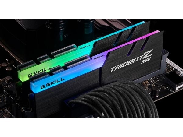 G.Skill TridentZ RGB Series - DDR4 - sett - 32 GB: 2 x 16 GB - DIMM 288-pin - 3600 MHz / PC4-28800 - CL18 - 1.35 V - ikke-bufret - ikke-ECC
