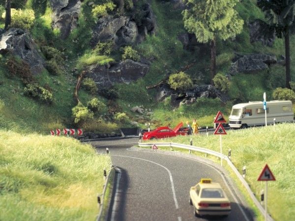 NOCH Country Road, HO (1:87), Harmaa