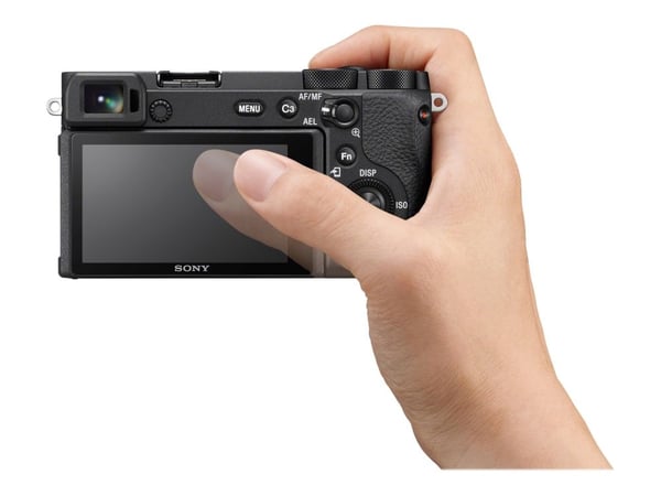 Sony a6600 ILCE-6600M - Digitalkamera - spegellöst - 24.2 MP - APS-C - 4 K / 30 fps - 7.5x optisk zoom E 18-135mm OSS lins - Wi-Fi, NFC, Bluetooth ...