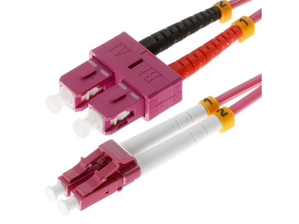 Helos - Fiberoptisk patchkabel - SC dupleksmodus - LC dupleksmodus - 10 m - 50/125 mikrometer - OM4 - rødfiolett