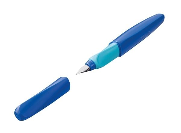 Pelikan fyllepenn Twist P457 Deep Blue M +2TP Blister - Blå - Rund spiss - Rustfritt stål - Medium - Ambidextrous - Tyskland (814744)