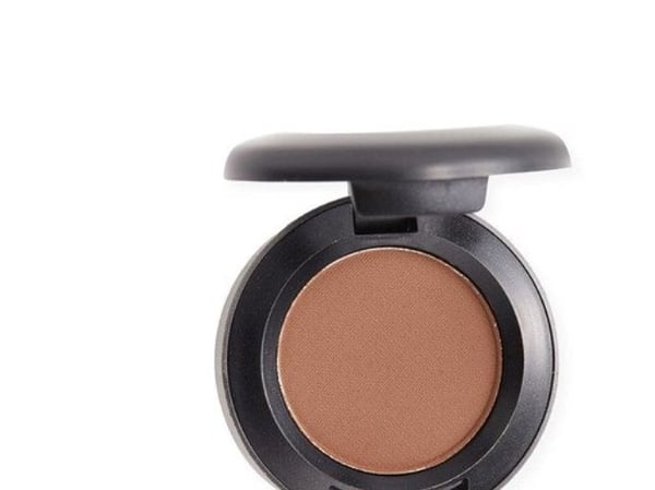 MAC Small Eye Shadow – Dam – 1 g #20 Espresso MAC Small Eye Shadow – Dam – 1 g #20 Espresso