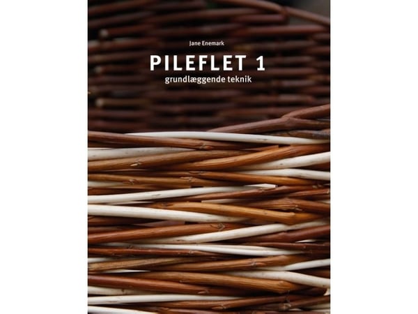 Flätade pilar 1 | Jane Enemark | Språk: Danska