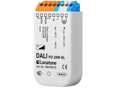 DALI-2 universel lysdæmper på 25W som kan anvendes til 230V LED lyskilder og drivere. Kan placeres i lampeudtaget. DALI-2 universel lysdæmper på 25W som kan anvendes til 230V LED lyskilder og drivere. Kan placeres i lampeudtaget.