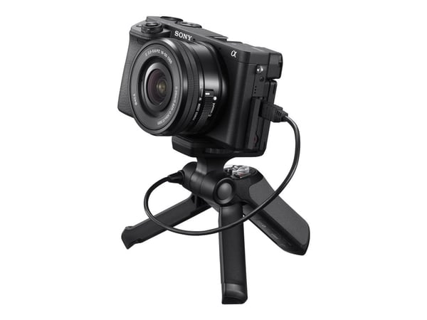 Sony a 6400 + SELP1650, 24,2 MP, 6000 x 4000 pikseliä, CMOS, 4K Ultra HD, Kosketusnäyttö, Musta