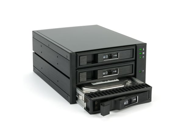 FANTEC BP-T2131 internt RAID-kapsling med statusindikering för 7 cm kylfläkt, hot-swap växlingsram, överhettningsalarm, HDD-felindikering, 2,5"/3,5...