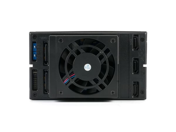 FANTEC BP-T2131 internt RAID-kapsling med statusindikering för 7 cm kylfläkt, hot-swap växlingsram, överhettningsalarm, HDD-felindikering, 2,5"/3,5...