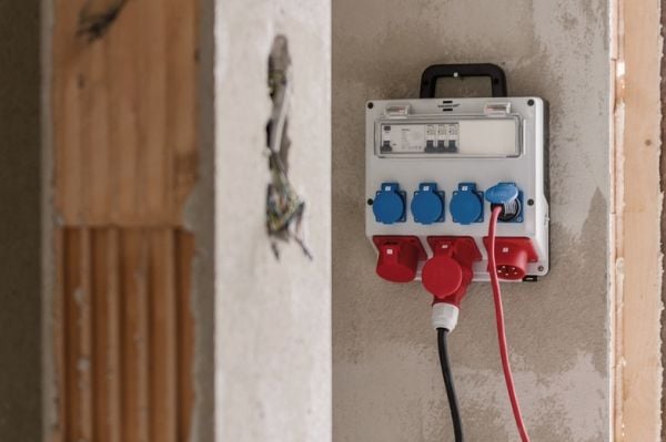 Brennenstuhl 1154890020, Svart, Blå, Grå, Rød, 7 AC-utganger, 400 V, 32 A, 230 V, 400 V