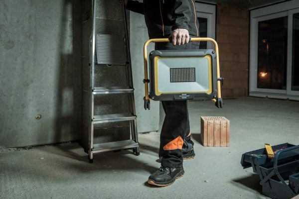 Brennenstuhl 1171250033, 100 W, LED, 5,85 kg, IP65, Sort, Gult, Håndlys