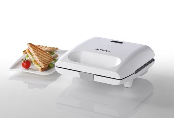 Brødrister Sandwichmaskin Gorenje Sandwichmaskin SM701GCW 700 W, Antall tallerkener 1, Antall bakverk 1, Hvit