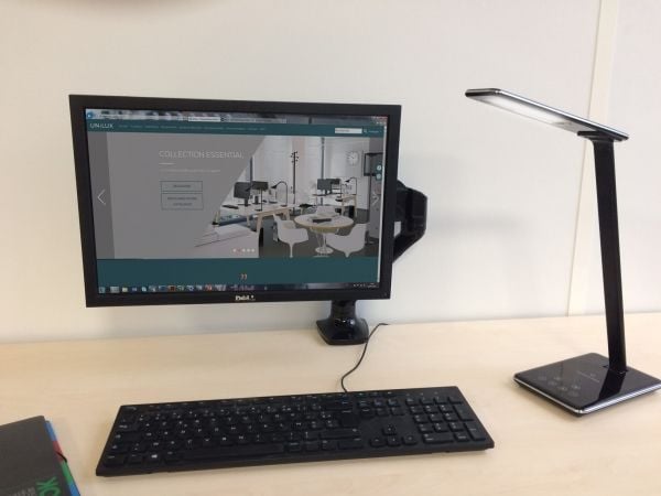 Bordlampe Unilux Linka LED foldbar sort USB+IQ oplader