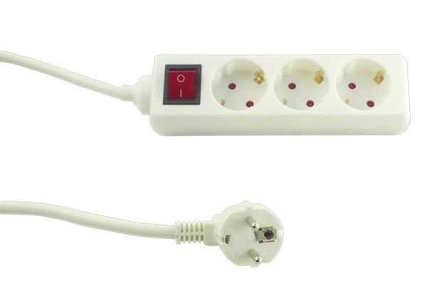 REV 512351555, 3 AC-pistorasia(a), 250 V, 16 A, 3500 W, Valkoinen, 1,4 m
