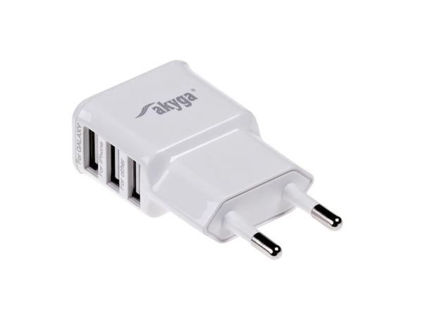 Akyga AK-CH-05 - Strømadapter - 15 watt - 3.1 A - 3 utgangskontakter (USB) - hvit