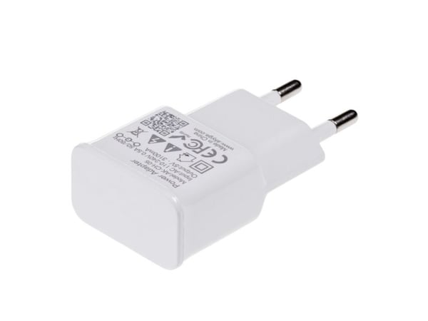 Akyga AK-CH-05 - Strømadapter - 15 watt - 3.1 A - 3 utgangskontakter (USB) - hvit