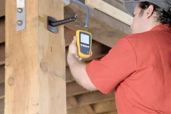 Fluke MicroScanner PoE Professional Kit - Nätverkstestsats